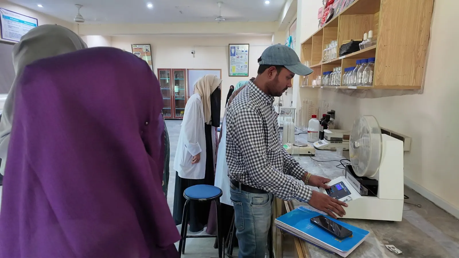 Pharmacy Lab 16